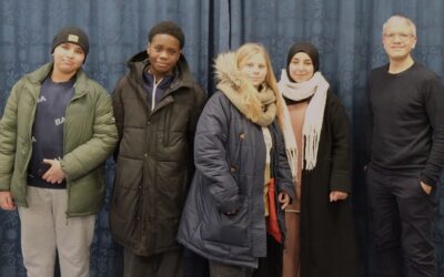 „Da hab ich gelernt, wie man arbeitet!“ – Fünf Peer Helper:innen im Gespräch